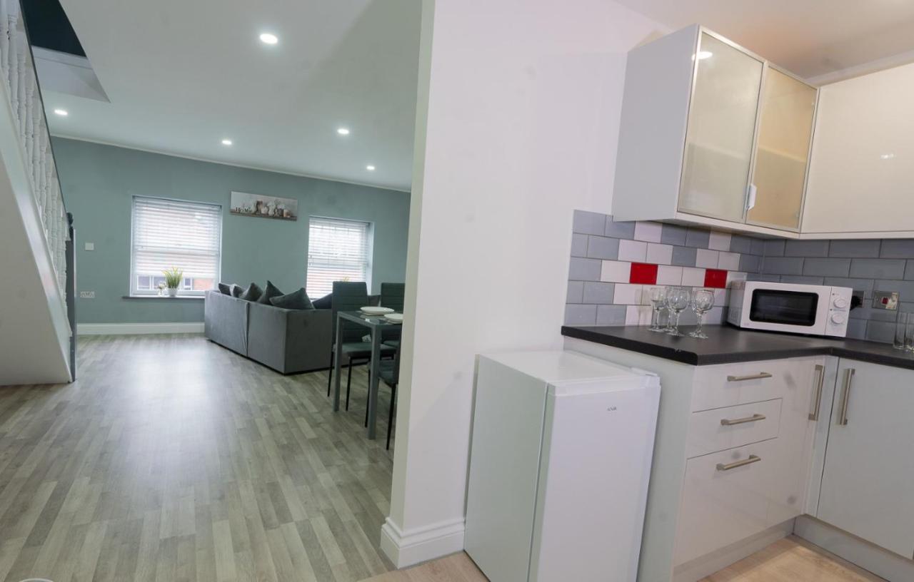 Modern Apartment In Liverpool City Centre Exterior photo